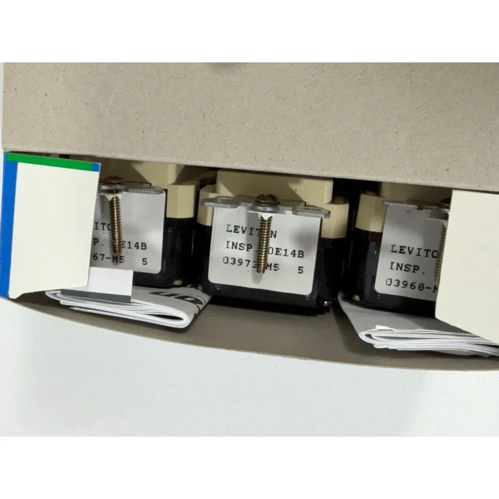 NEW Lot of 3 Leviton Smartlock GFCI 15 Amp 125-Volt Almond Outlet R01-18599-I